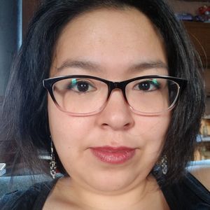 Meet your Posher, Crystal